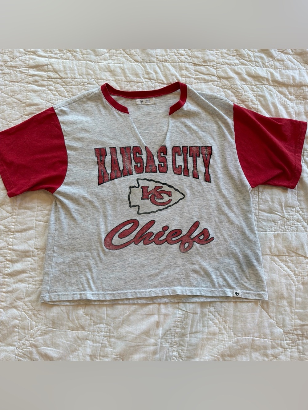 Kansas City Chiefs Gray and Red Short Sleeve Tee